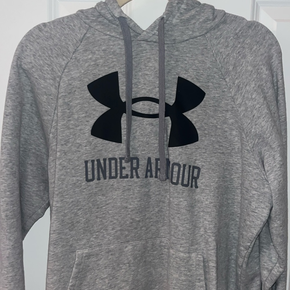 Grey Under Armour sweatshirt